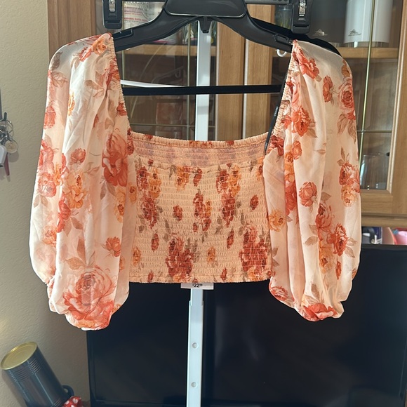 FOREVER 21 Top - Picture 2 of 3